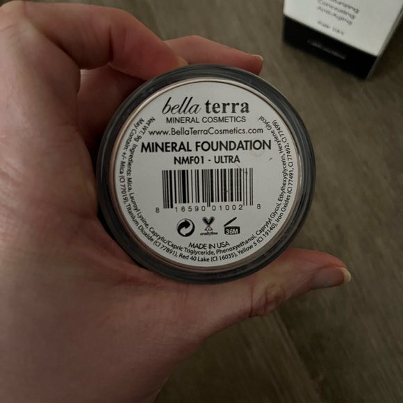 Bella Terra Foundation - Picture 2 of 4